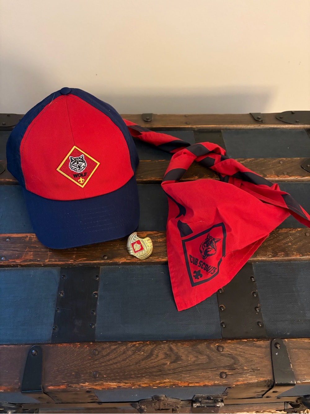 Cub Scouts Wolf Pack Red & Navy Cap with Red Neckerchief Set